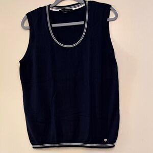 Tommy Hilfiger Women’s Navy Blue Sweater Vest with White Accents, size L